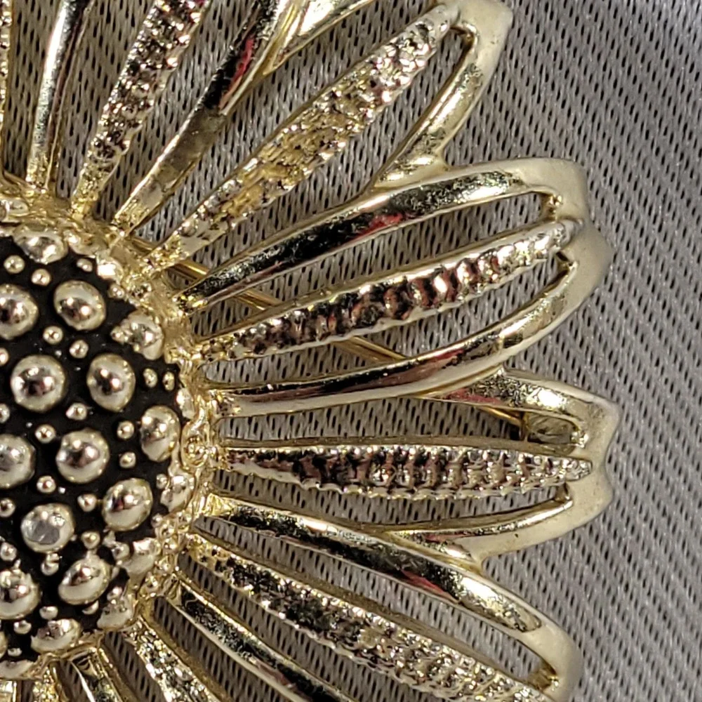 Sarah Coventry Vintage Brooch Pin Gold Tone Sunflower Daisy Floral‎ Flower